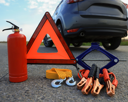 Emergency Kits for Drivers – What You Should Always Have in Your Car